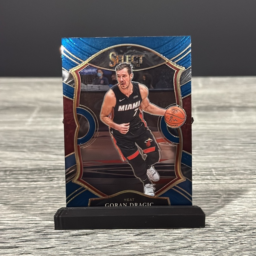 NBA | Panini Select Concourse #22: Miami Heat Goran Dragic - Basketball Card